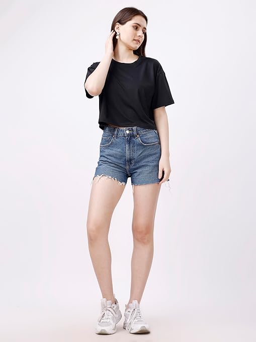Women Oversized Black Crop Top - Image 3